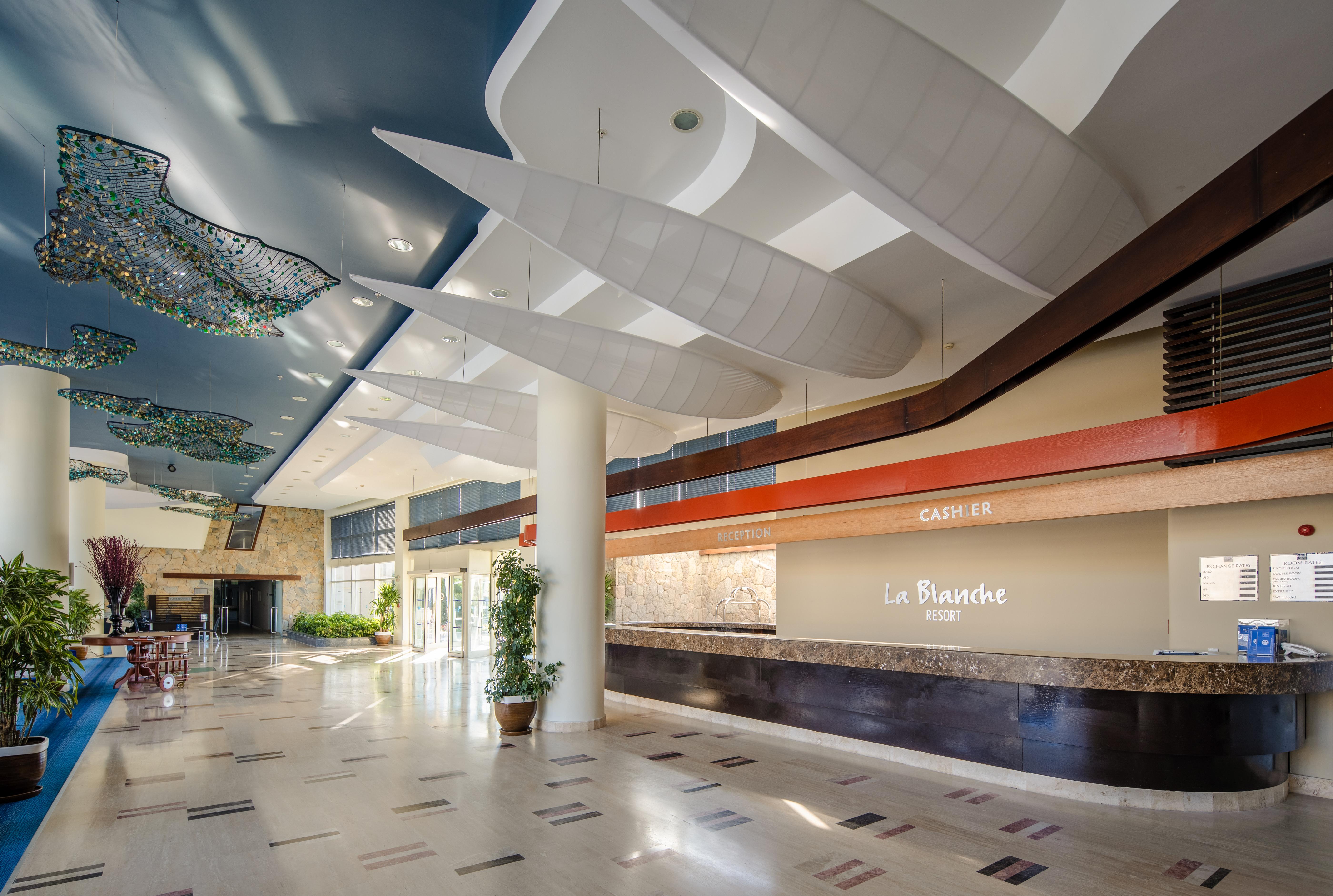 La Blanche Resort & Spa Тургутрейс Екстериор снимка